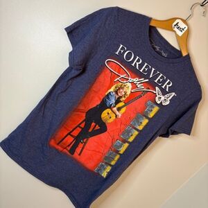 Forever Dolly Parton Graphic Gray T-Shirt Women’s S good preworn condition